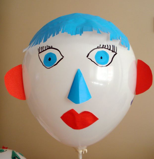 mavi balon kız